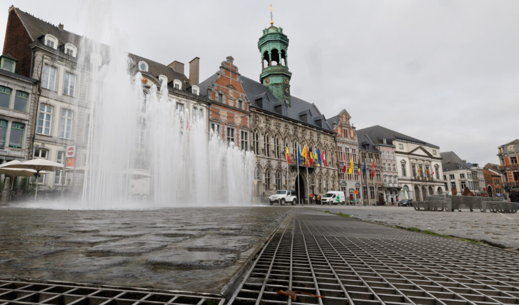 Mons offers its heritage through inclusive walking tours