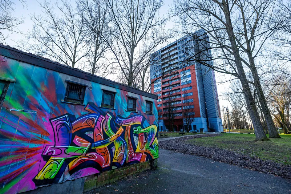 Commission zooms in on governance issues at Anderlecht's public service housing company