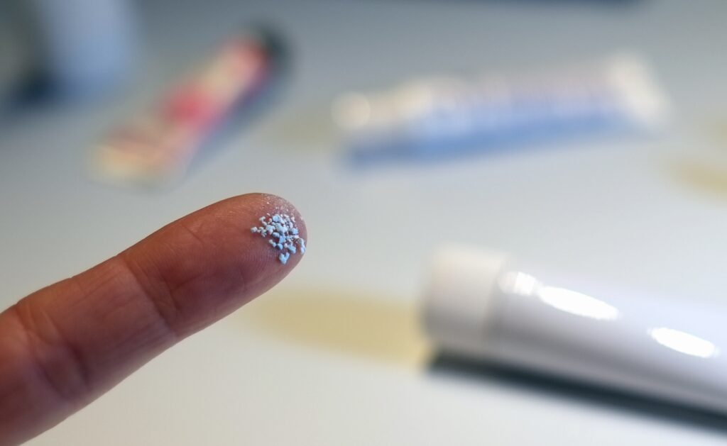 Changing your habits: Practical tips for reducing the spread of microplastics