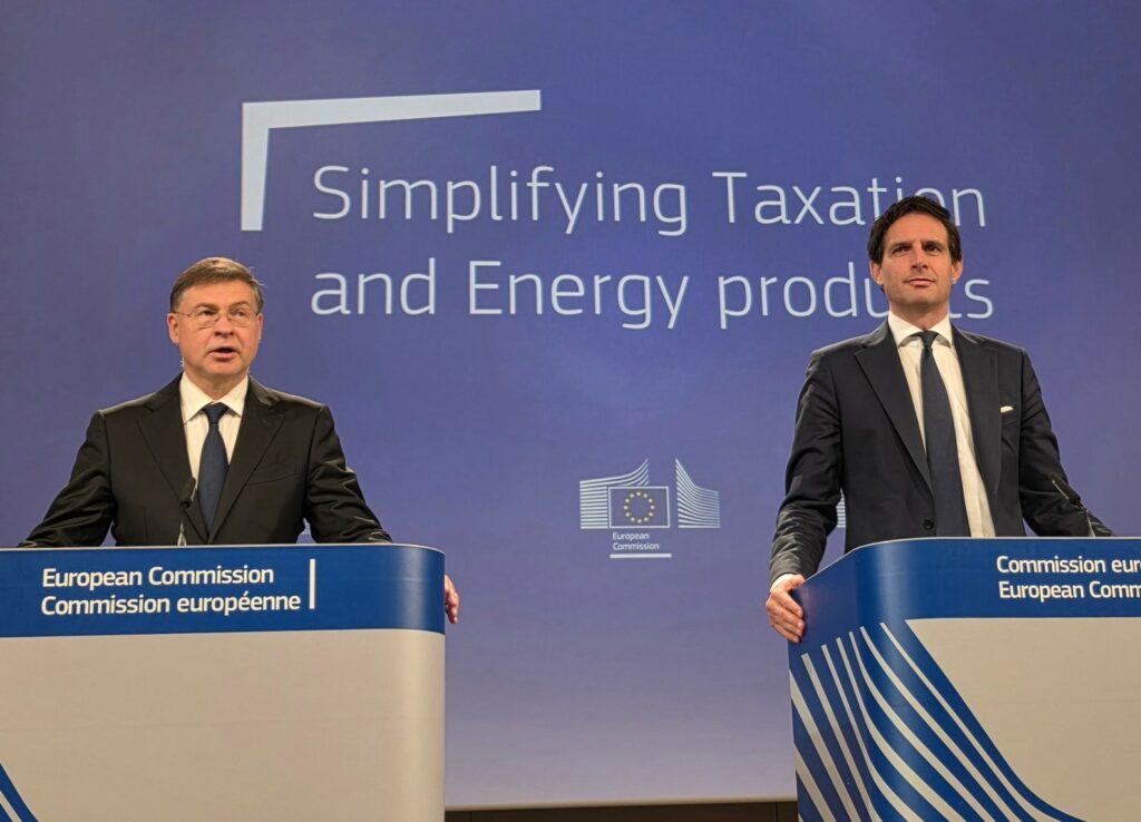 EU plans simpler product labels to boost transparency and cut costs for suppliers