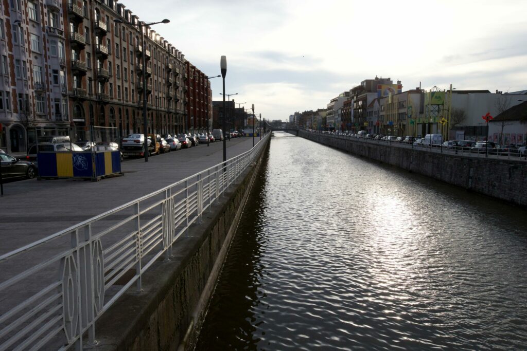 Electric scooter causes fire in social housing building in Molenbeek