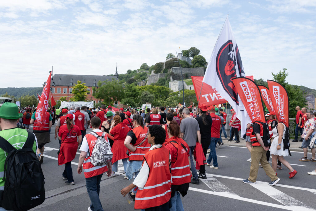 Thousands demonstrate in Namur against Wallonia's budget policy