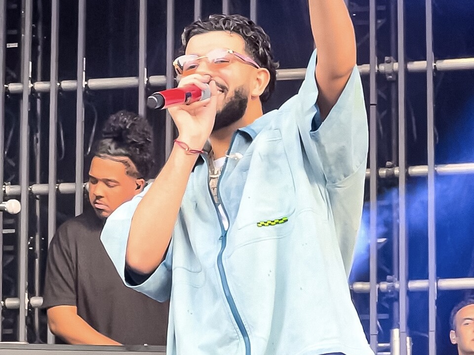 Belgian-Moroccan singer Dystinct enters Guinness World Records