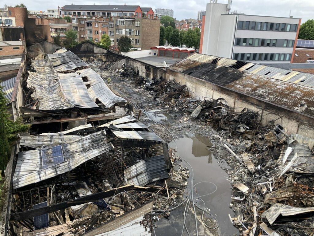 Two more victims found in rubble of burnt-out warehouse in Anderlecht