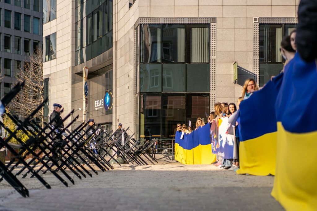 EU sets tough benchmarks as Ukraine opens path to membership talks