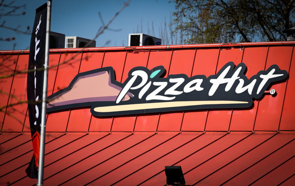 Yum! Brands selling off its struggling Pizza Hut chain