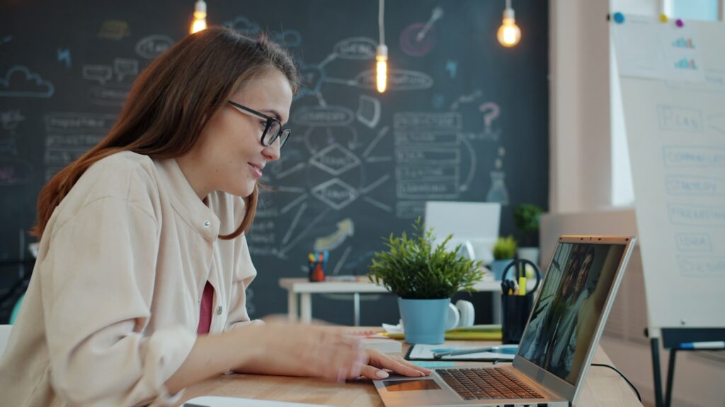 Young women lead digital skills in EU, but men outpace in Malta