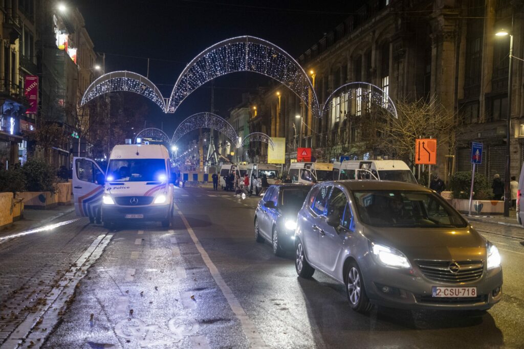 Man seriously injured after balcony fall in Brussels city centre