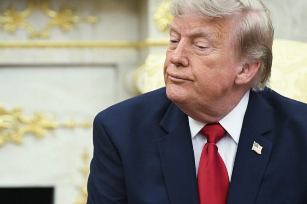 Trump threatens to strike power plants and bridges if Iran does not negotiate