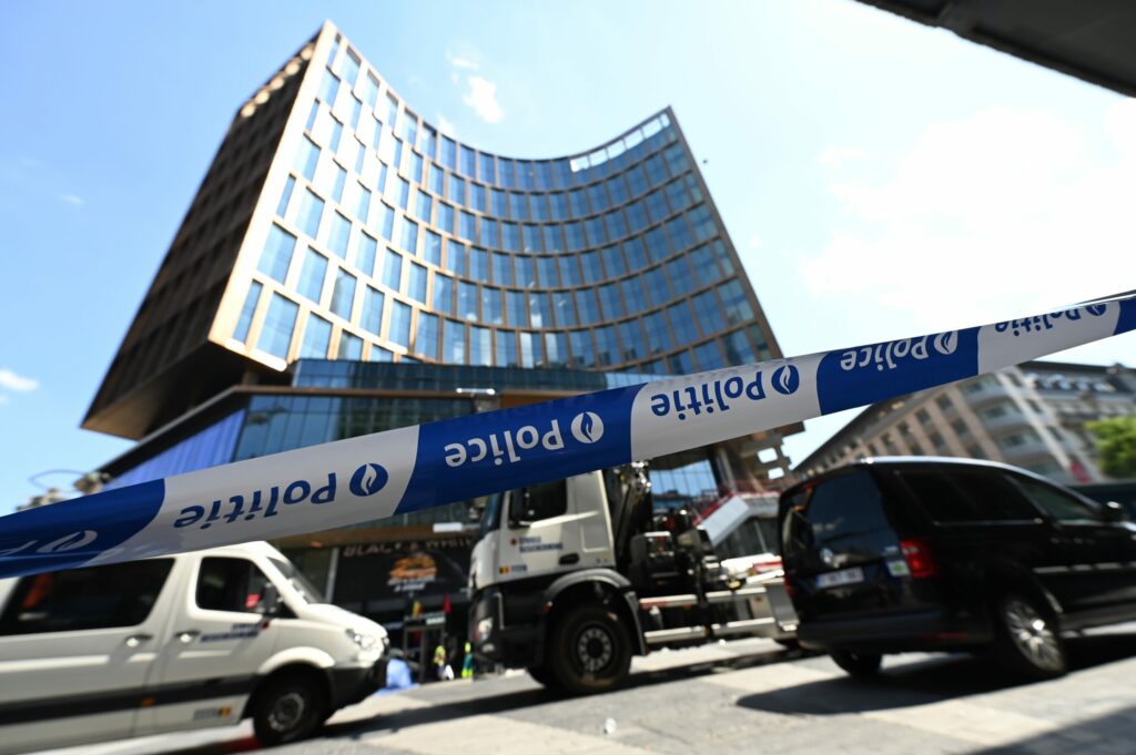 Several people found dead in a lift following fire near Place De Brouckère