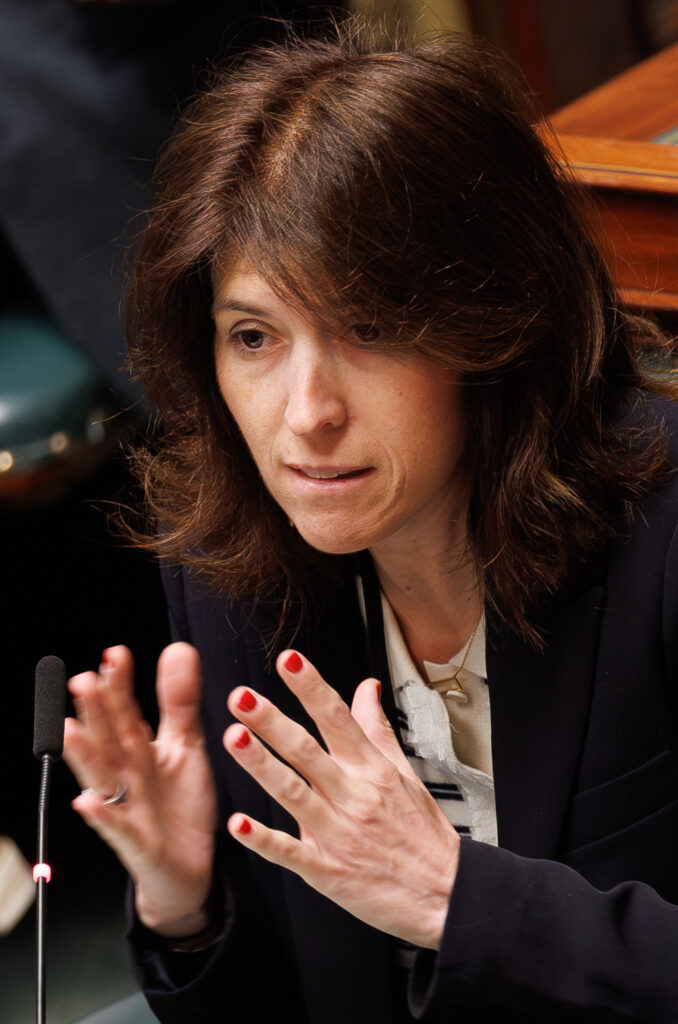 Flemish liberals also urge for urgent meetings in light of Arizona bill