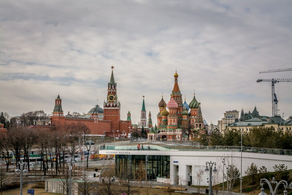 EU ramps up Russian sanctions as largest listings package targets crypto, banks, oil