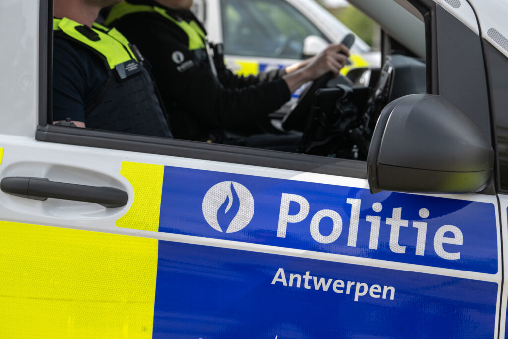 Woman found injured following a knife attack in Antwerp