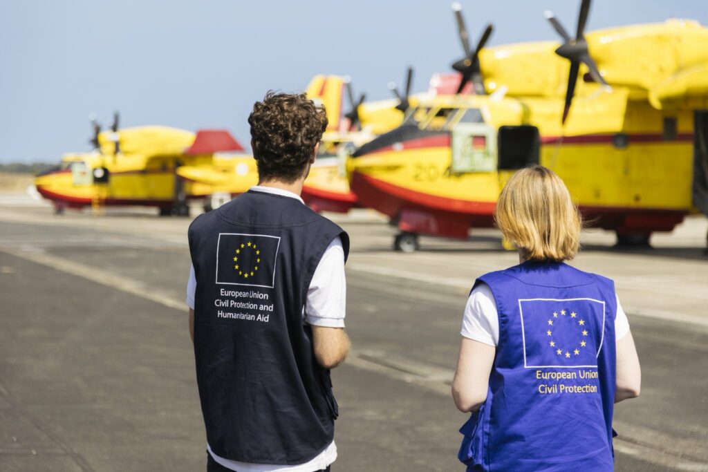 Wildfires in Europe: EU sends fire-fighting aircraft to France and Portugal