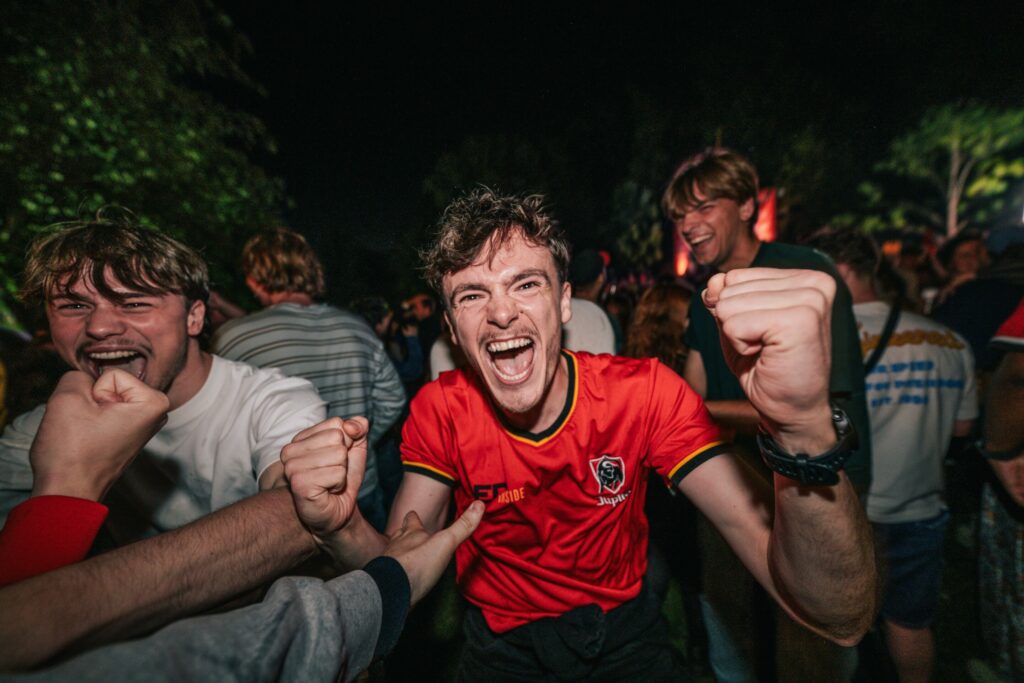 Late-night joy in Brussels for Belgium's dramatic World Cup win (photos)