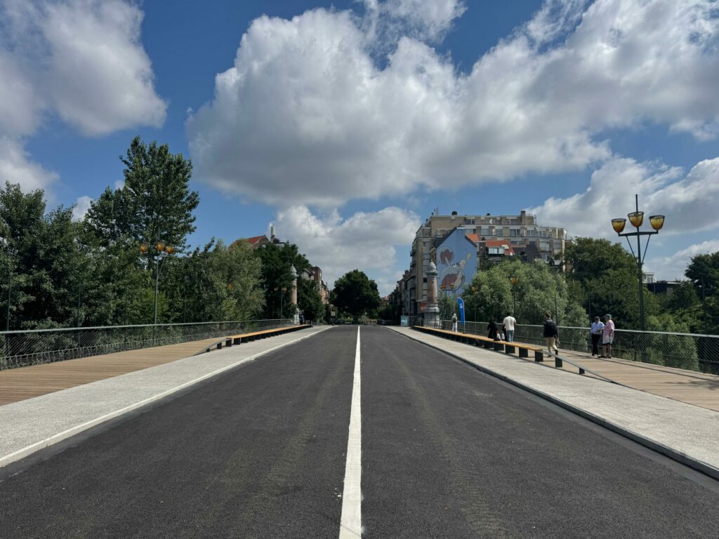 Historic bridge in Brussels’ Maritime District reopens to the public