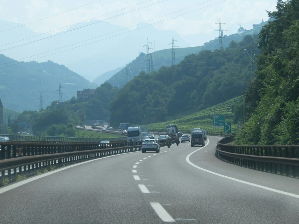 EU backs €300m aid for Italian transport companies triggered by fuel price hike