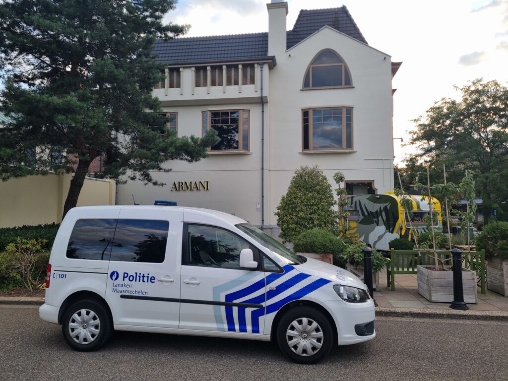 Limburg shopping centre evacuated following bomb threat