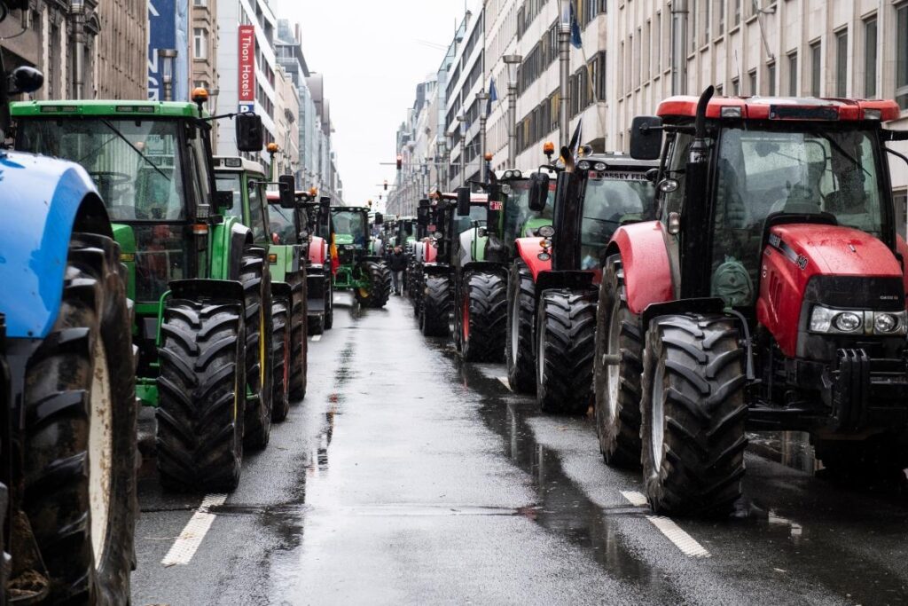 Weaker safeguards are hard to swallow, and they have a name: the Food Safety Omnibus