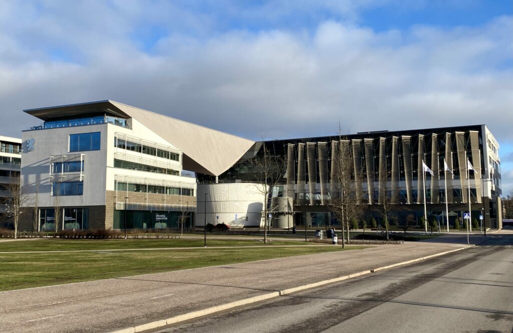 EU objects to paper giants' merger