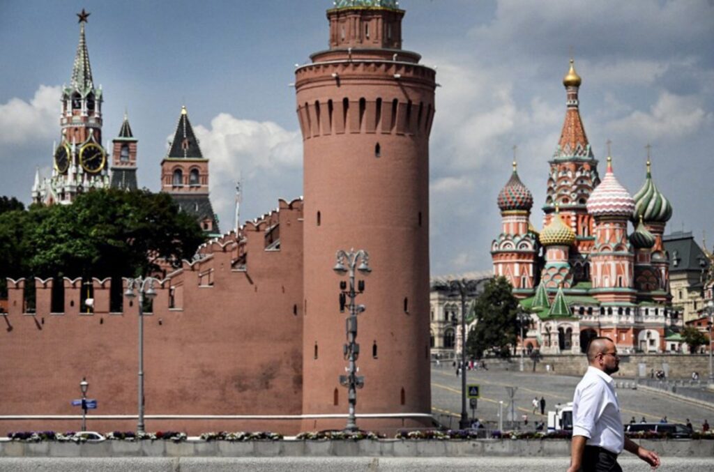 Brief fire at St. Basil's Cathedral on Moscow's Red Square near Kremlin