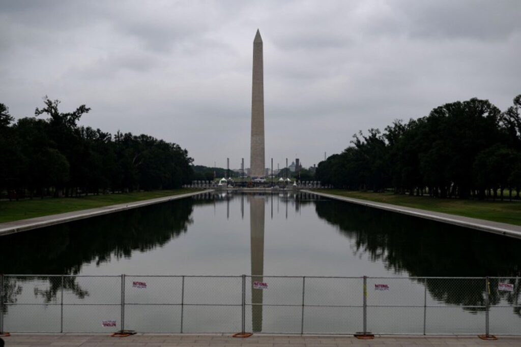 Damage to Reflecting Pool in Washington D.C. case dropped by court despite Trump's allegations