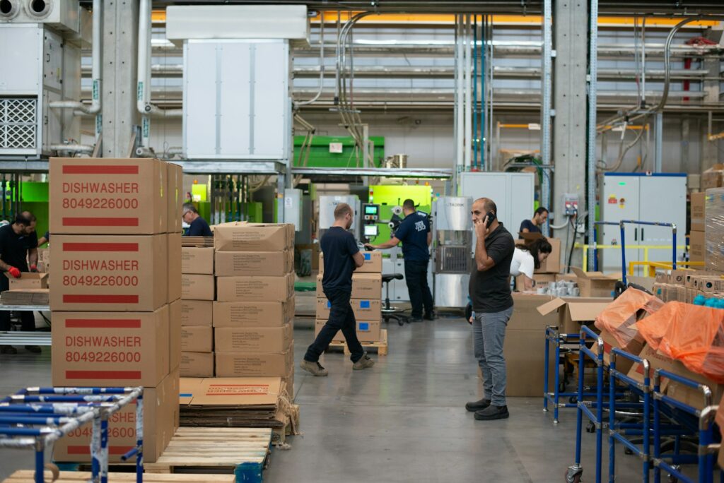 EU tightens packaging rules with bans on single-use items