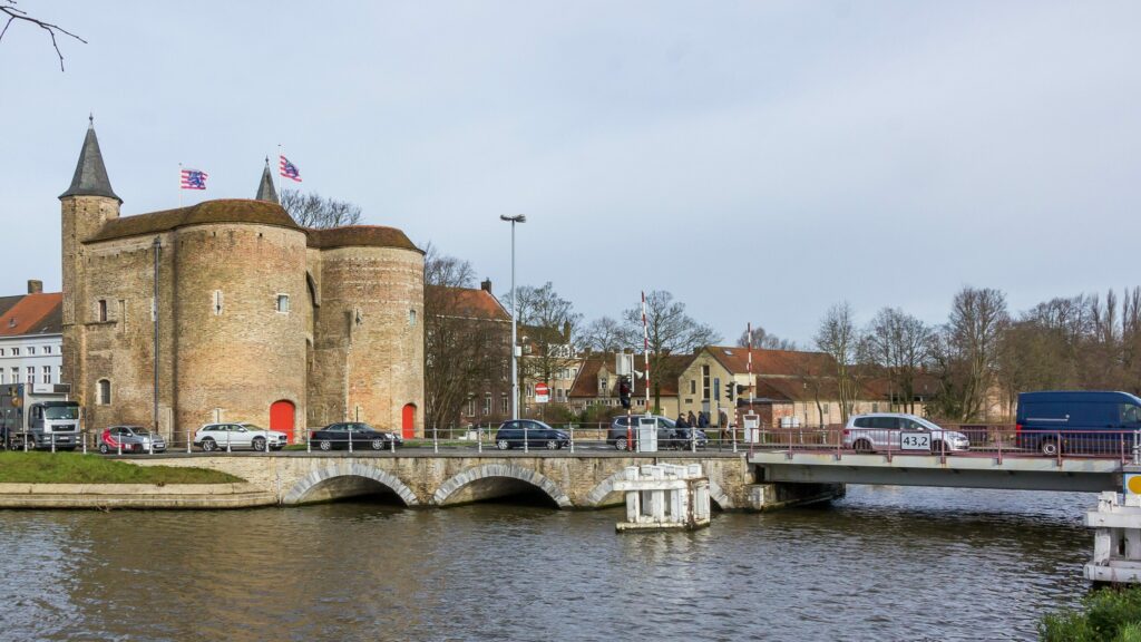 Brugge's Gentpoort Bridge reopens on Monday