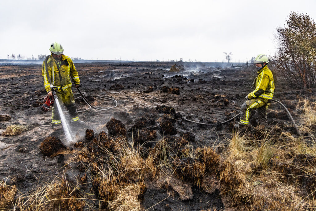 High Fens: Battle to extinguish fire continues on 'decisive day'