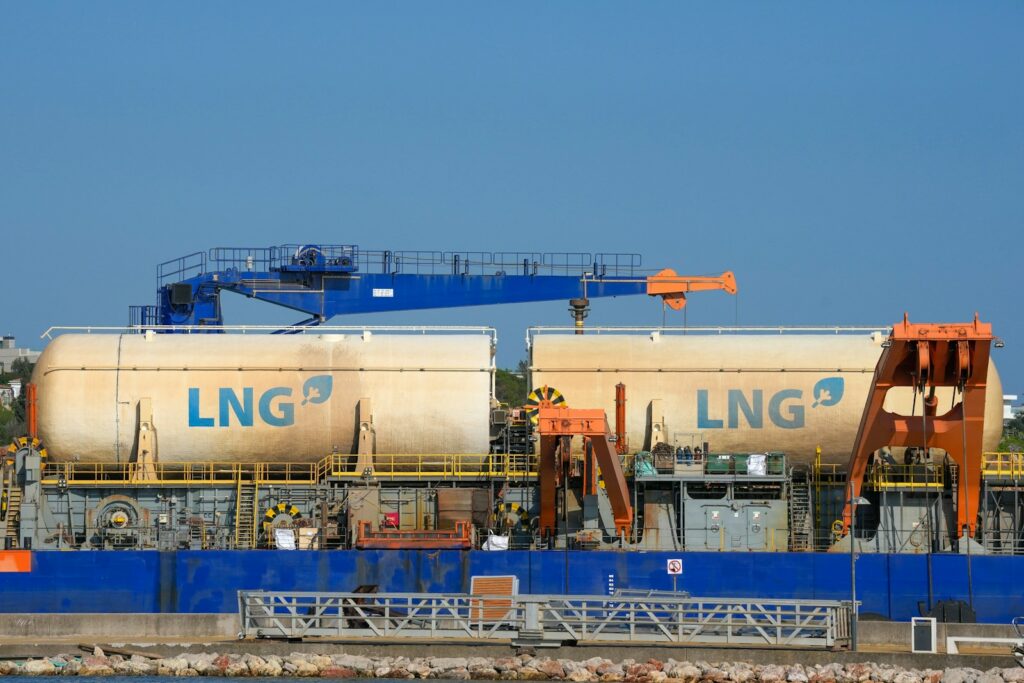 EU clears LNG joint venture, citing minimal impact on European competition