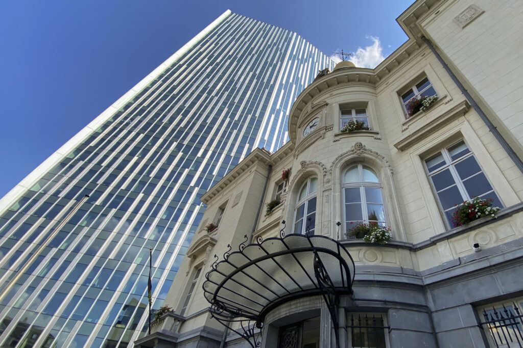Saint-Josse plans to take Brussels Region to court over financial distress