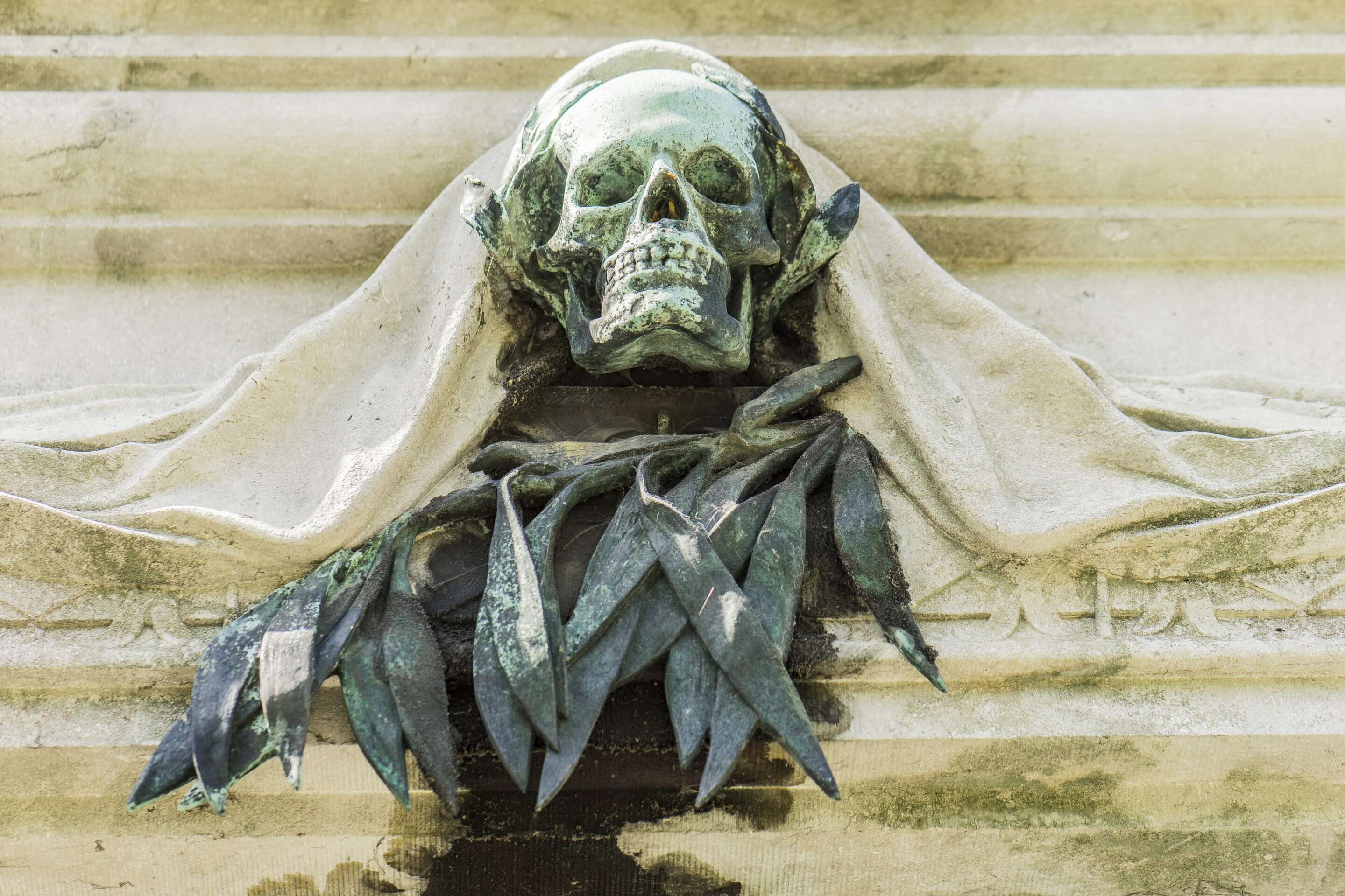 The strange charm of the cemetery of Neder Over-Heembeek