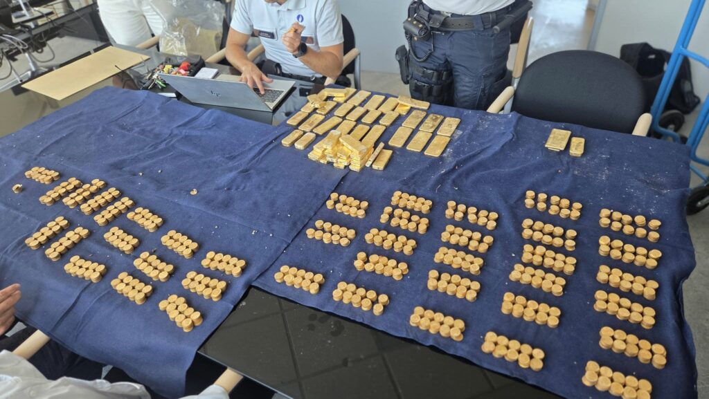 Buried treasure worth €9m found during construction works in Dendermonde