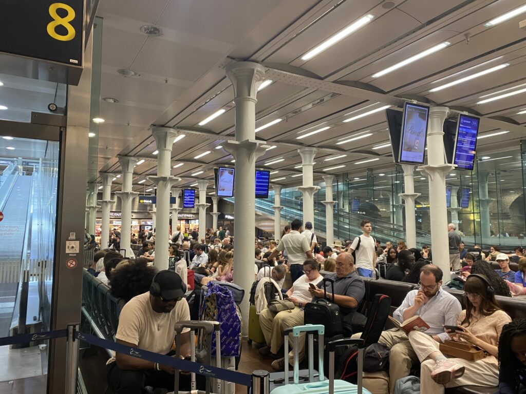 Eurostar struggles with overcrowding as London terminal remains unchanged