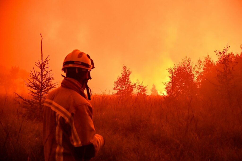 In photos: Firefighters fighting fires in High Fens