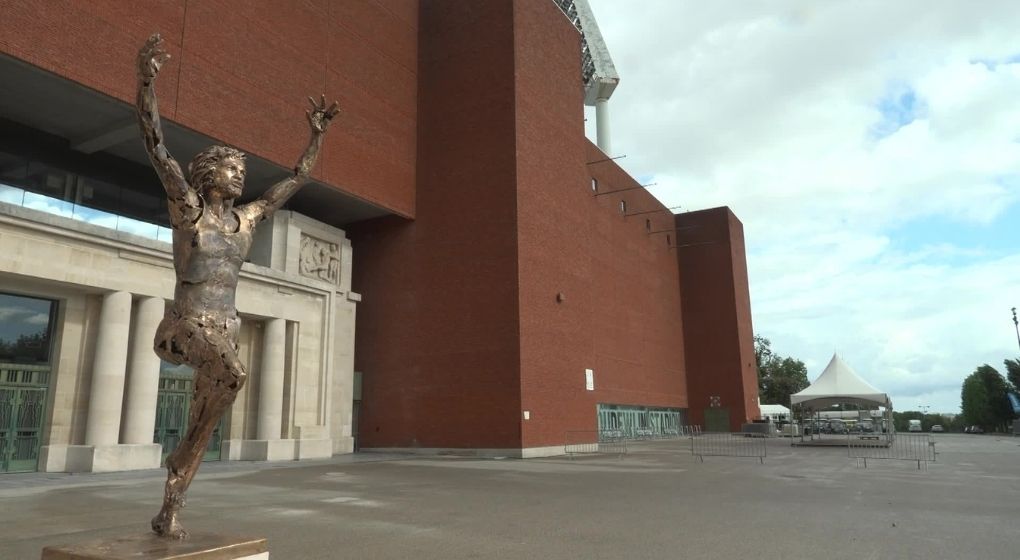 Ivo Van Damme installed outside King Baudouin Stadium