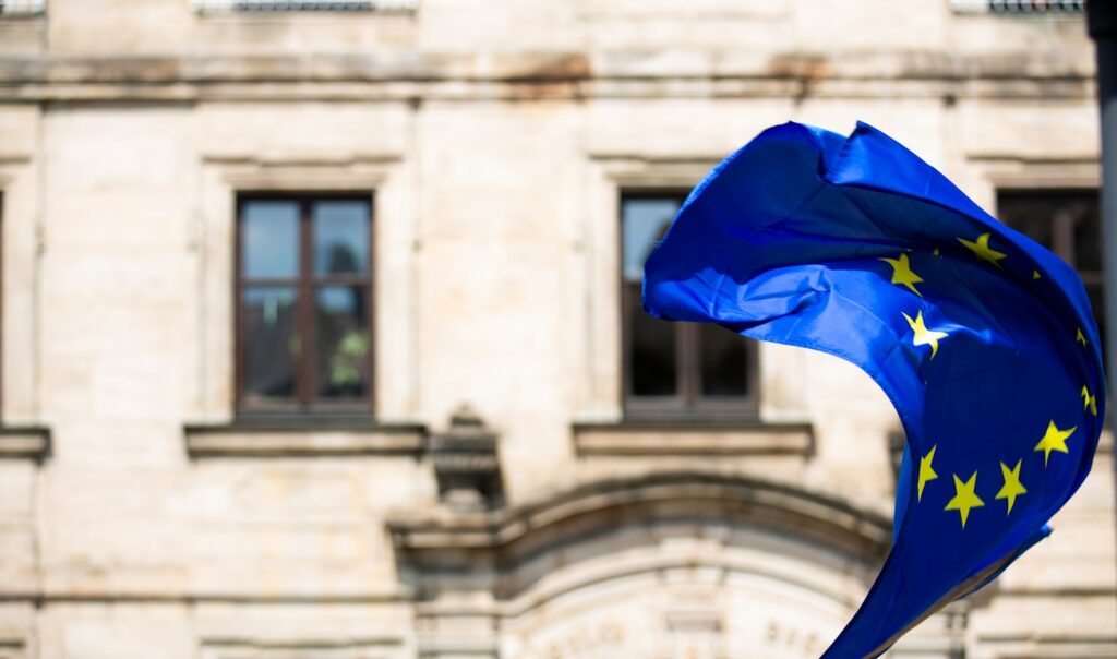 EU remembers victims of tyranny as calls for vigilance grow urgent