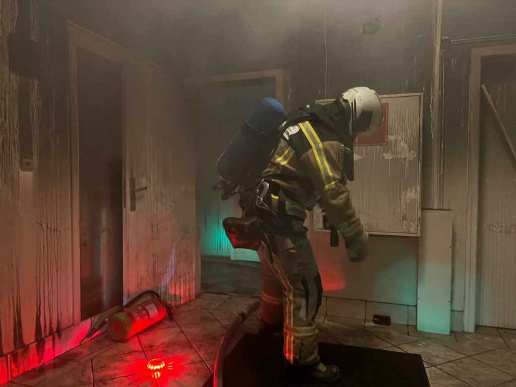One person dies in fire in Brussels apartment building on Avenue Louise