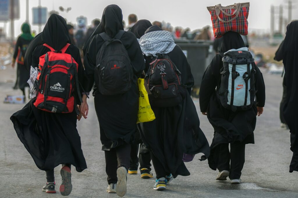 EU returns rise amid fewer deportation orders, revealing shifting migration trends