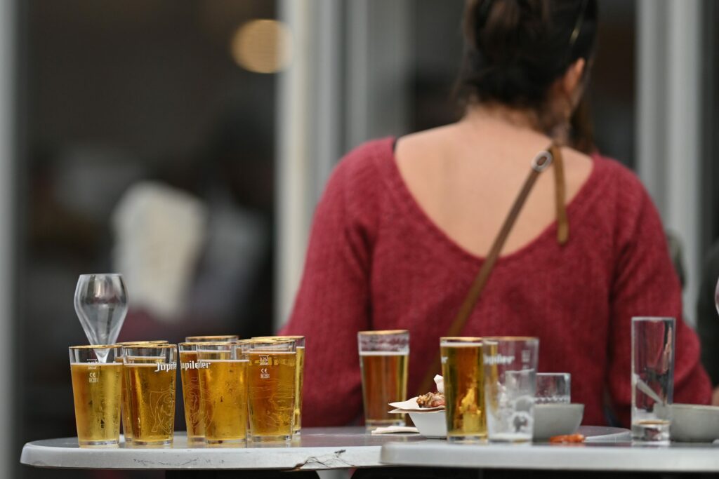 Flemish teenagers drink far less despite binge drinking concerns