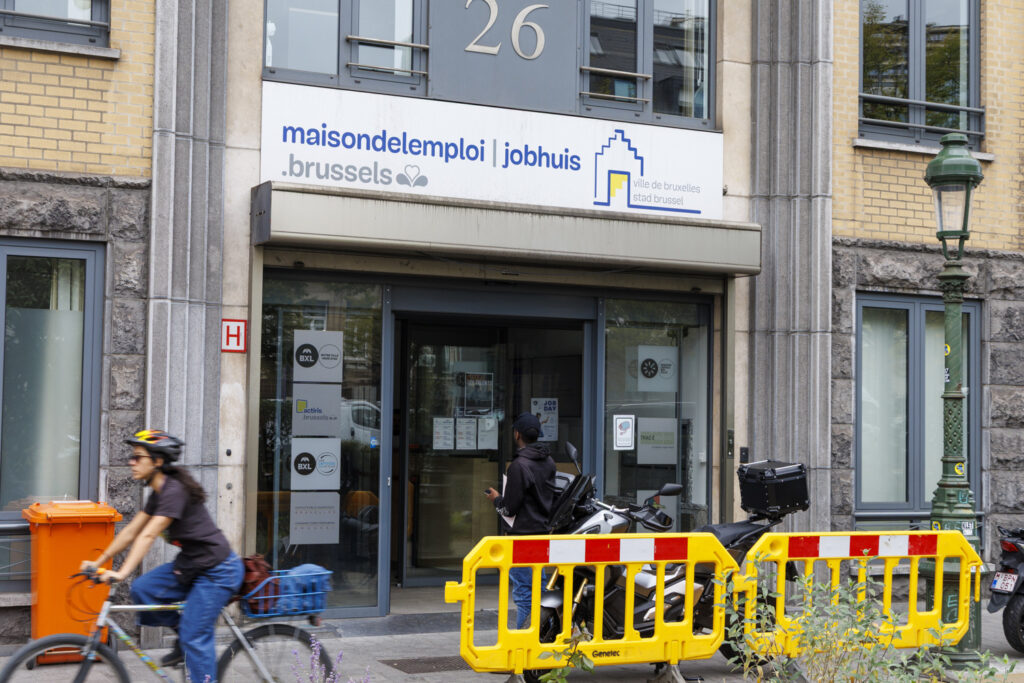Nearly half who lost unemployment benefits in Brussels now relying on social welfare