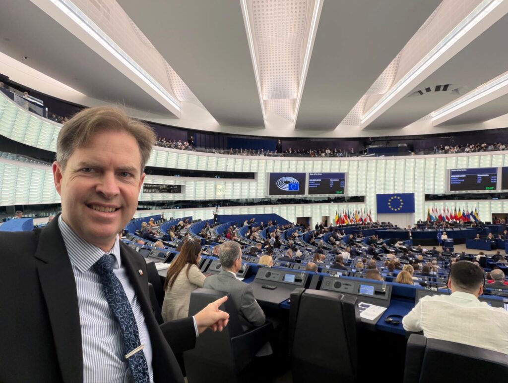 ‘Fake’ full chamber: Czech MEP claims seat fillers were used at von der Leyen’s speech