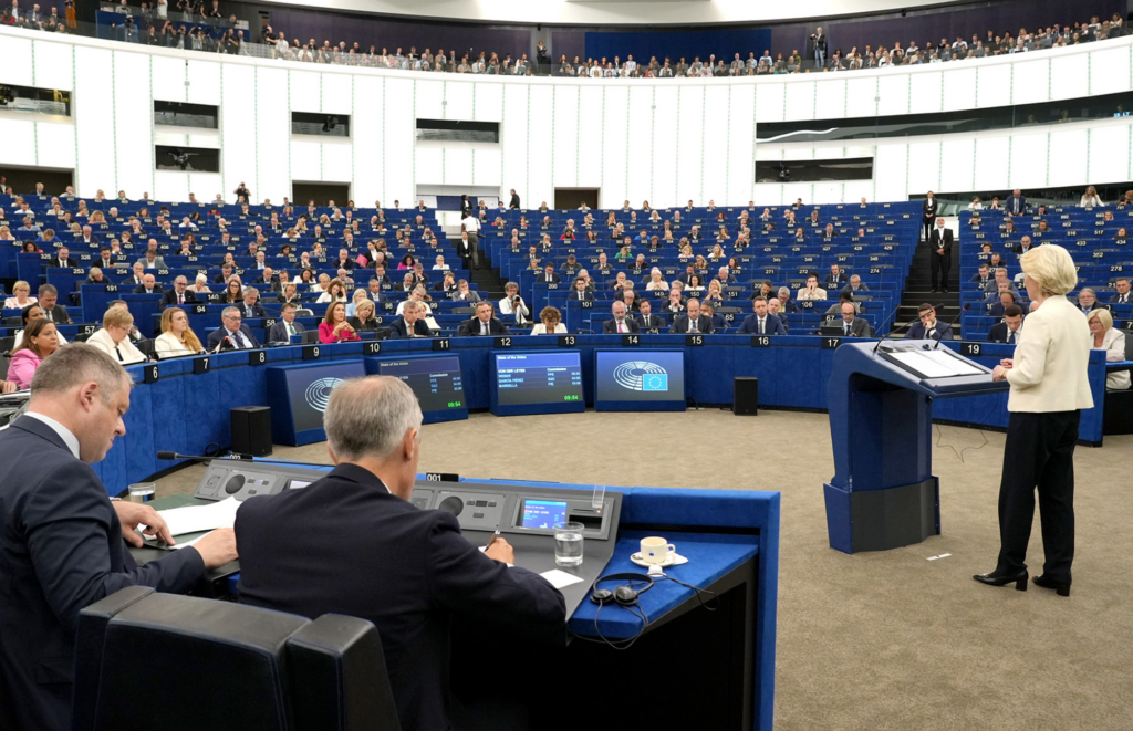 Social media rules, one market reforms spark clash in EU State of the Union debate