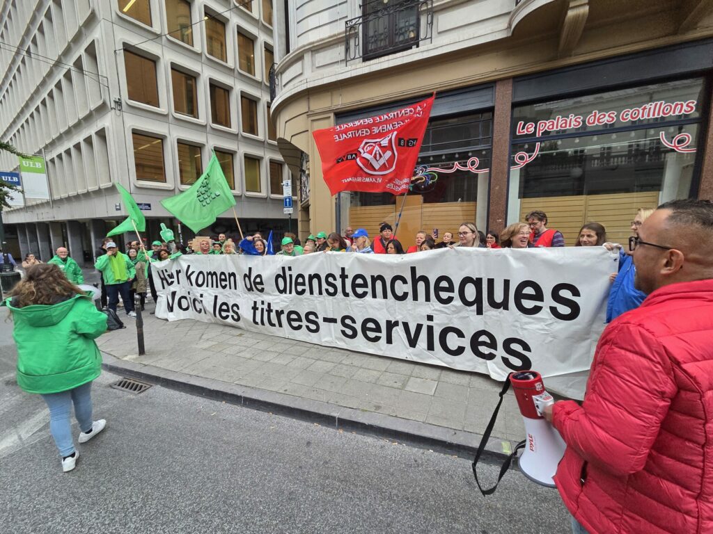 Unions fear job losses if service vouchers become more expensive again
