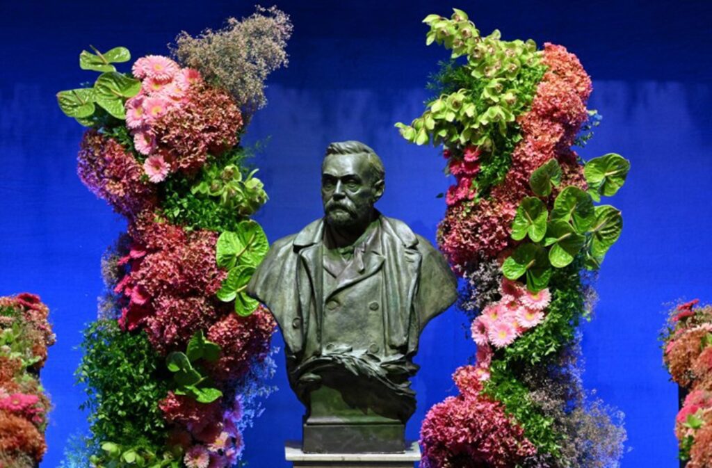 Nobel Prize money rises to €1 million