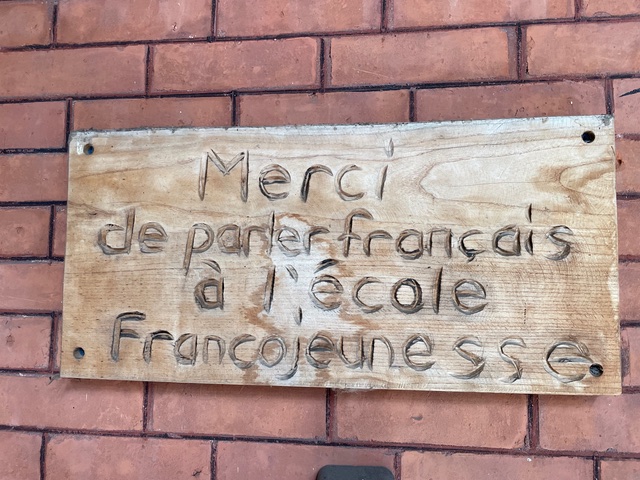 Bilingual Ottawa, bilingual Brussels: same challenges?