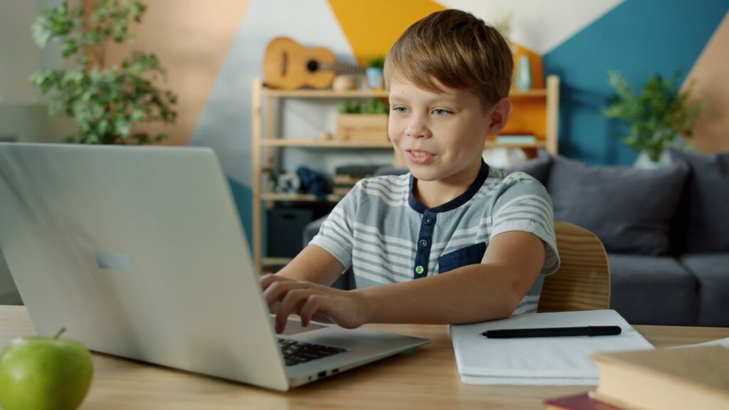 EU Parliament pushes for ban on addictive online content to tackle youth crisis