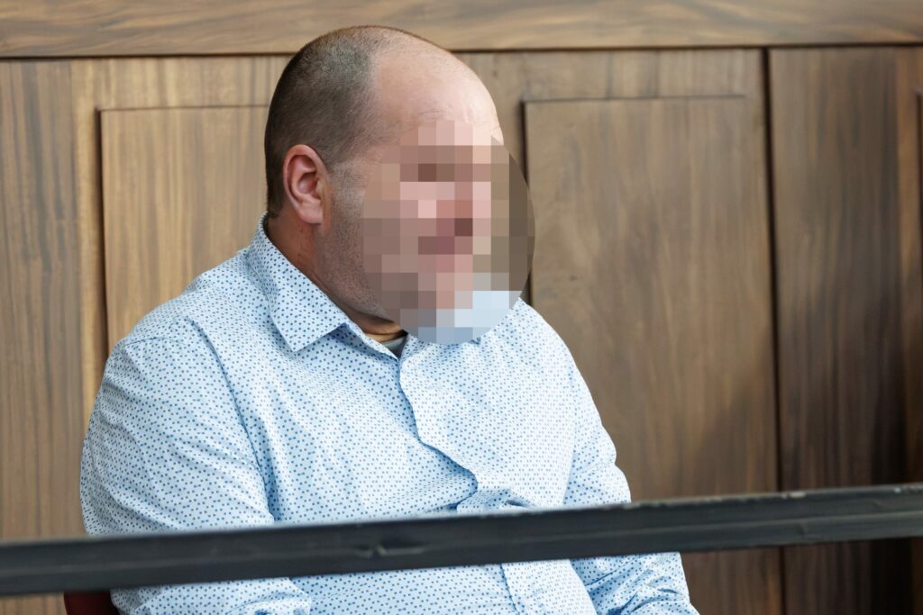 Flemish potato farmer kills two young daughters: Court case begins