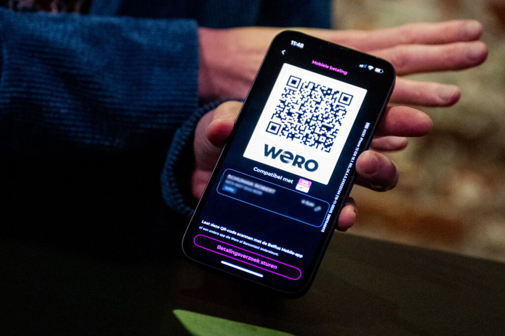 Belgians moving away from physical cards for their payments