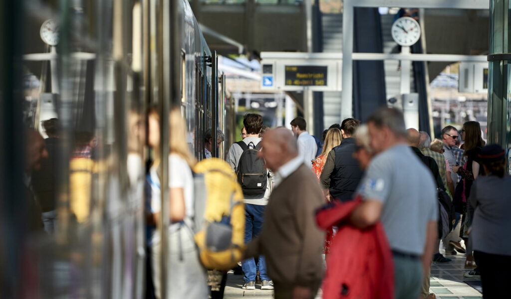 More trains in and around Brussels from December
